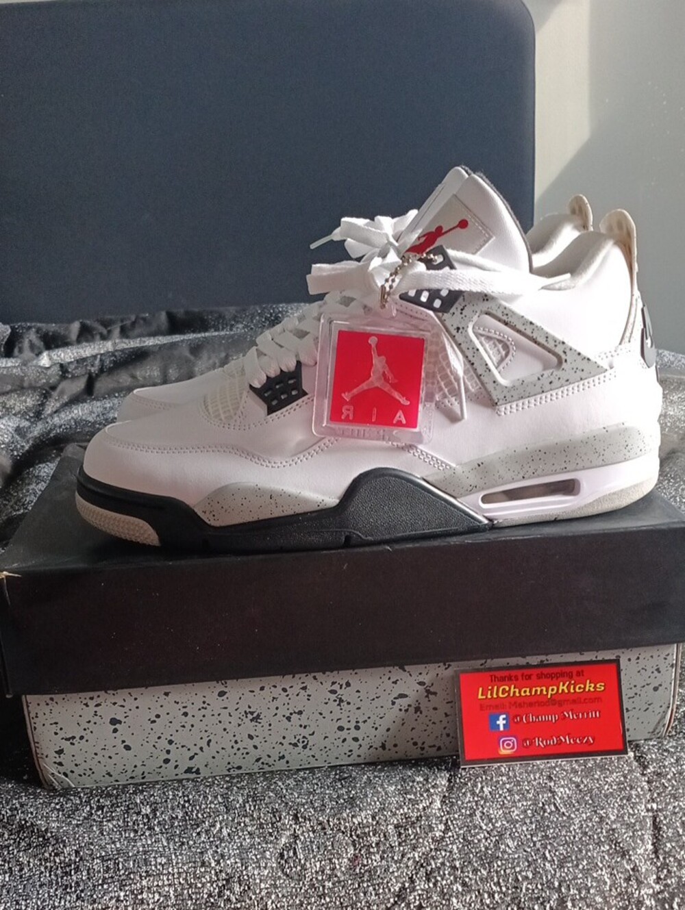 Air Jordan Retro 4 White Cement 2016 - Picture 4 of 7